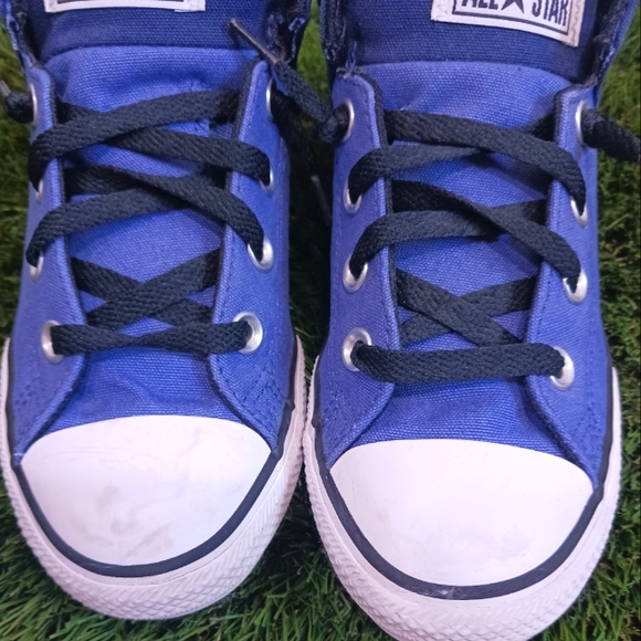 EUC! Boys Mid Converse - Picture 8 of 10